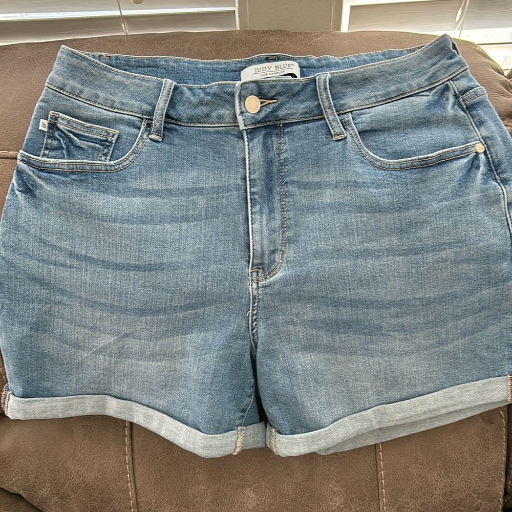 JUDY BLUE SHORTS SZ 1XL